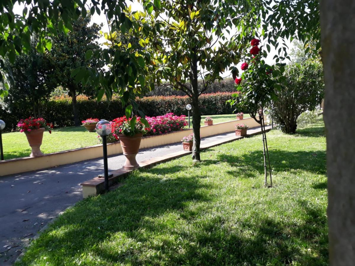 Villa Monica Πιστόια Εξωτερικό φωτογραφία